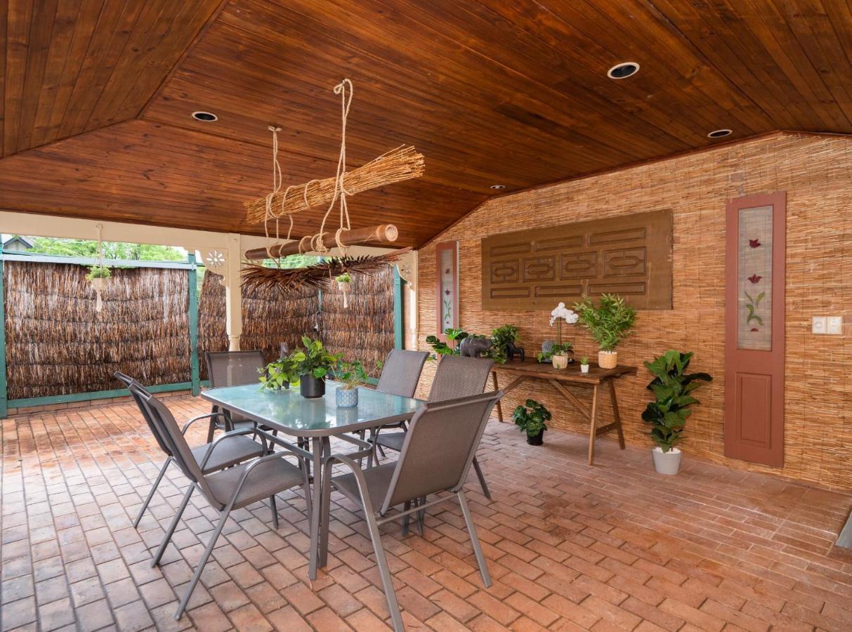 Quiet Private Studio In Strathfield With Kitchenette And Private Bathroom 3Min To Station Sleeps 6 Sydney Exterior foto